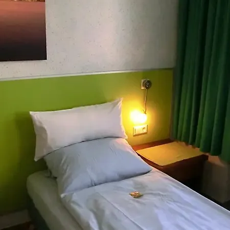 杜尔梅尔斯海姆酒店 3* Durmersheim