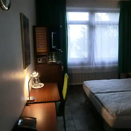 杜尔梅尔斯海姆酒店 Durmersheim