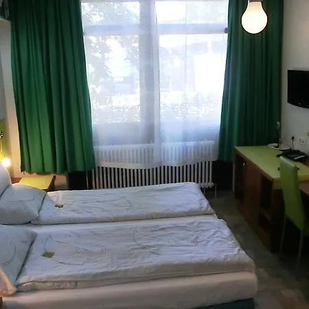 杜尔梅尔斯海姆酒店 Durmersheim