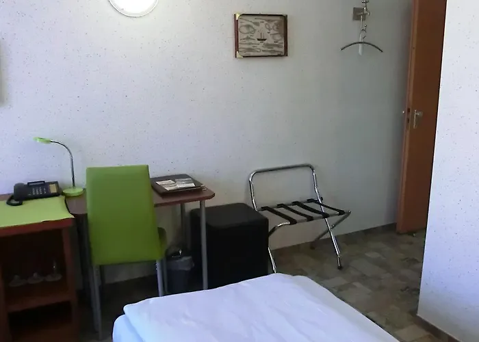 Hotel-Durmersheim Hotel 3*